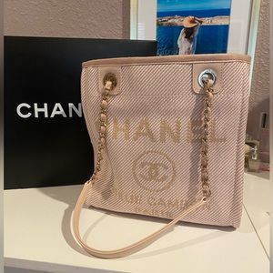 Chanel Mini Deauville Bag in light Pink